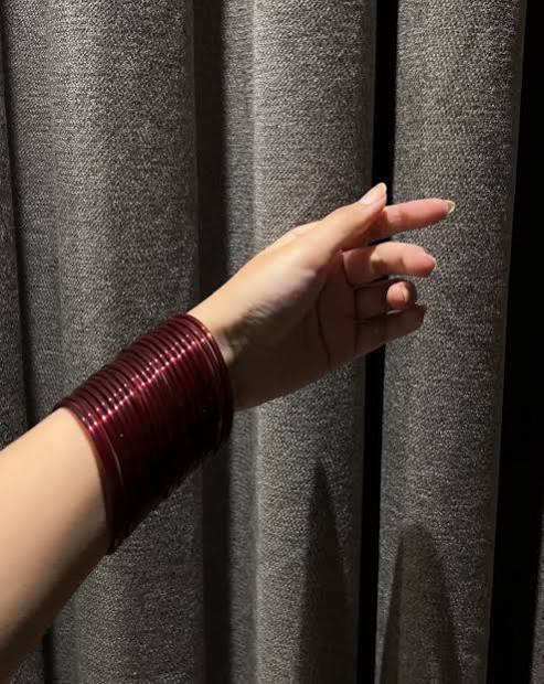 Glossy Red Bangles with a Smooth Traditional Design