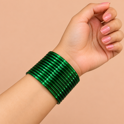 Glossy Dark Green Bangles with a Smooth Traditional Design