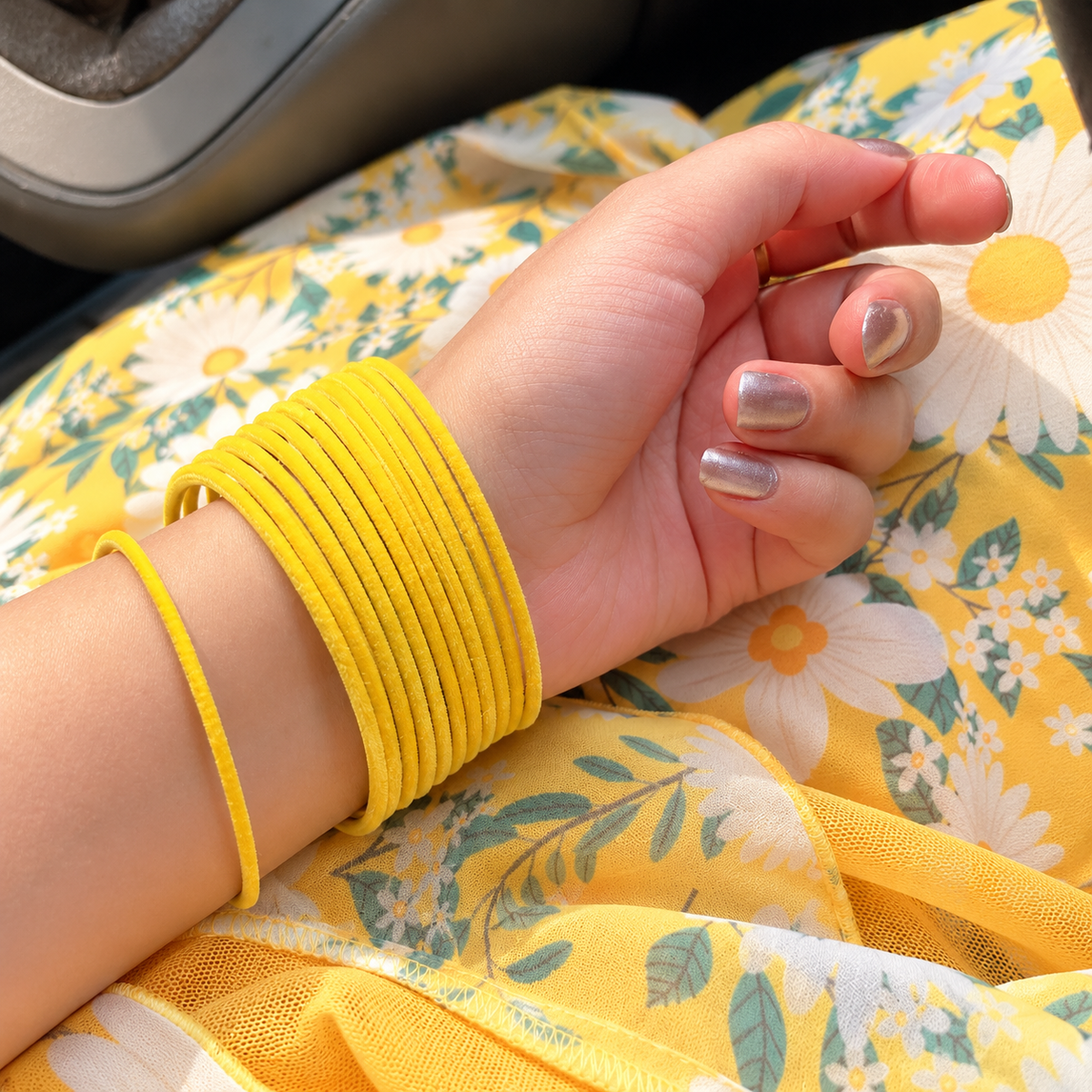 Lemon Yellow Transparent Ribbed Churi Bangles for Women
